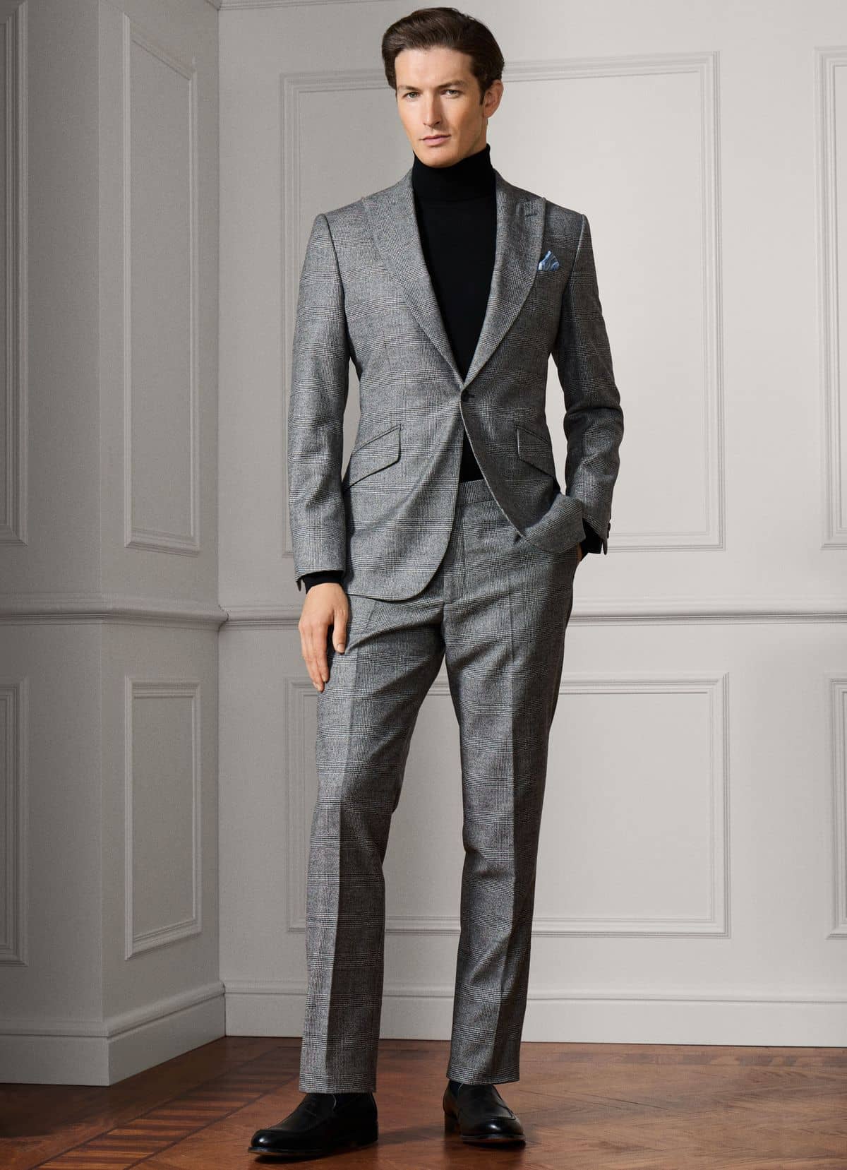 Gray single-breasted suit custom fit Koh Samui tailor
